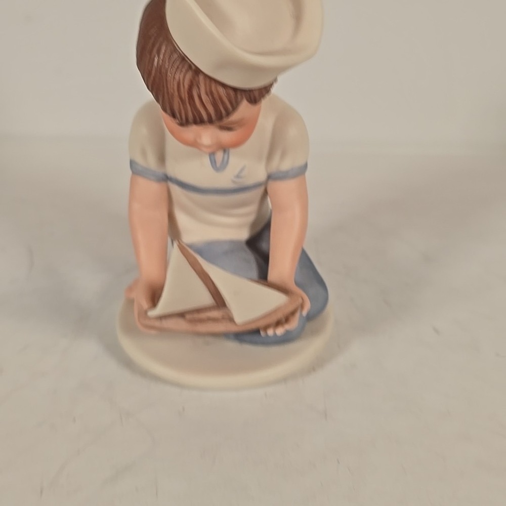 Goebel Childhood Memories "First Launching"‎ Skrobek USA  1983 Boy Sailboat Blue